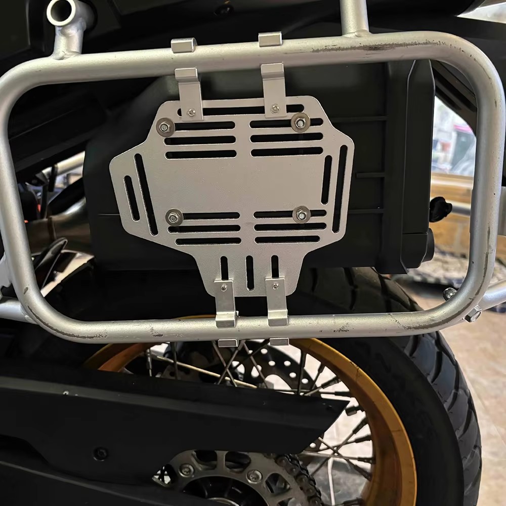 กล่องเครื่องมือสำหรับรถมอเตอร์ - First Aid Kit บทวิจารณ์และราคา